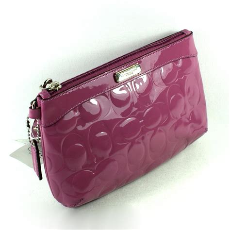 Wristlet